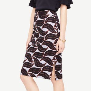 NWT Ann Taylor Black-Label Size 12 Skirt, Career/Office Wear, 35"W x 27" L